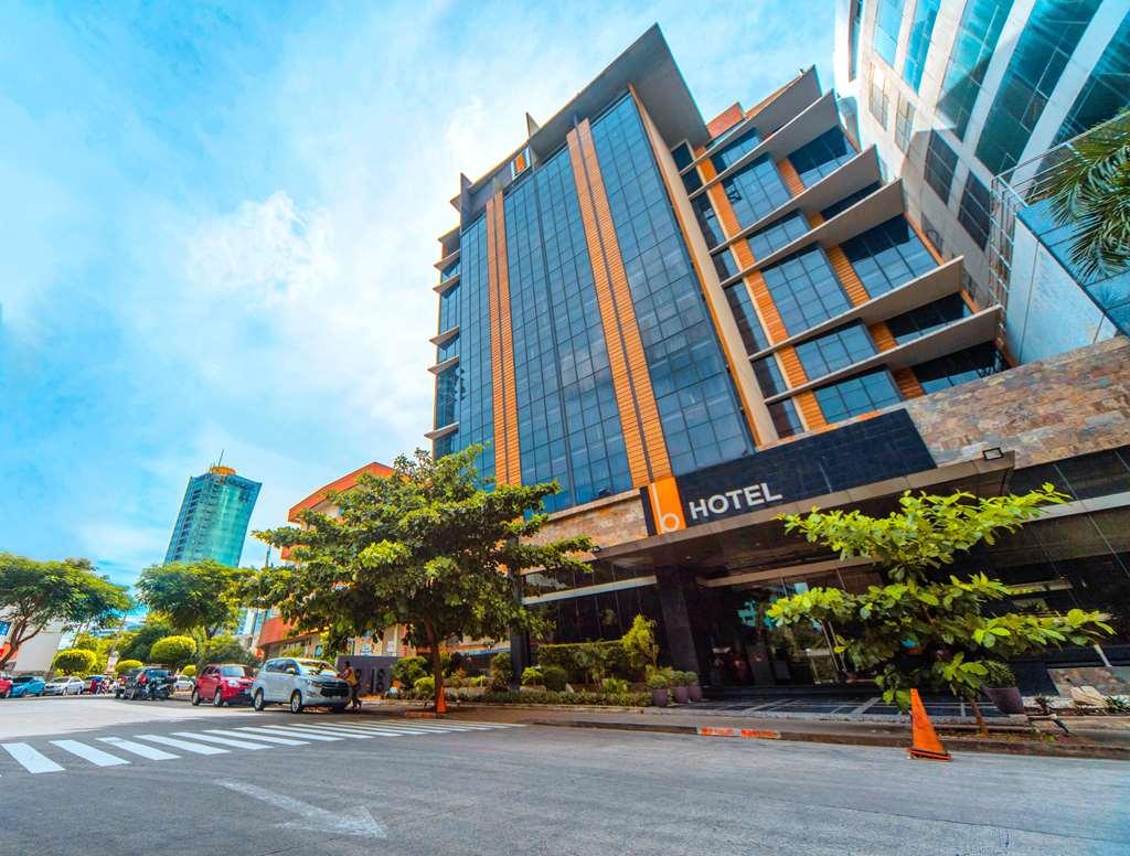 The B Hotel Alabang Muntinlupa City Exterior foto